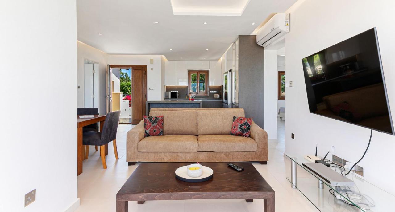 Modern Apartment Nz11 Large Balconies With Sea And Mountain Views Куклия Экстерьер фото